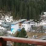 Gondelblick Alpehytte *